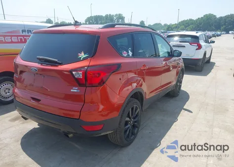 2019 Ford Escape Se z USA, uszkodzony, nr VIN 1FMCU9GD9KUB51473